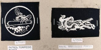 U.S. Navy, Sammlung Ärmelabzeichen, auf Karton getackert