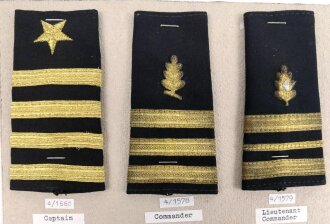U.S. Navy, Sammlung verschiedener Schulterklappen Überschübe, auf Karton getackert