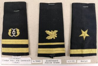U.S. Navy, Sammlung verschiedener Schulterklappen Überschübe, auf Karton getackert