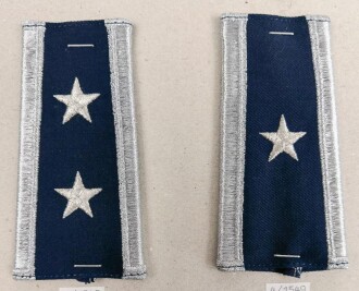 U.S. Air Force, Sammlung Schulterklappen Überschübe, auf Karton getackert