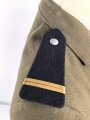 Frankreich, Uniformjacke und Hose eines Angehörigen im 2. Armeekorps. Guter Zustand, die Jacke datiert 1975
