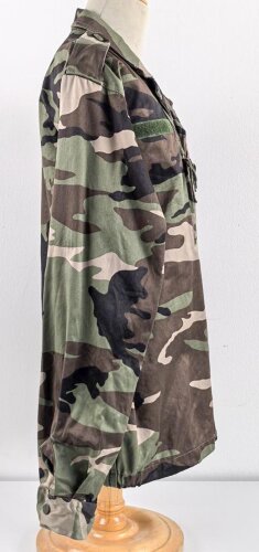 Frankreich , Feldjacke getarnt " Veste F2" Sehr guter Zustand