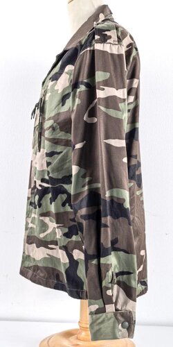 Frankreich , Feldjacke getarnt " Veste F2" Sehr guter Zustand