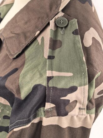 Frankreich , Feldjacke getarnt " Veste F2" Sehr guter Zustand