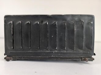 Luftwaffe, Umformer U-102 A-1, Ln 28285. Zum Teil überlackiert, Funktion nicht geprüft