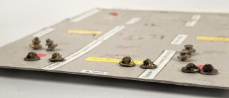 Canada Heer, Sammlung Abzeichen/ Ärmelabzeichen, auf Karton getackert