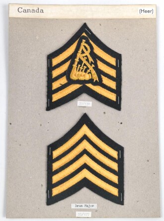 Canada Heer, Sammlung Abzeichen/ Ärmelabzeichen, auf Karton getackert