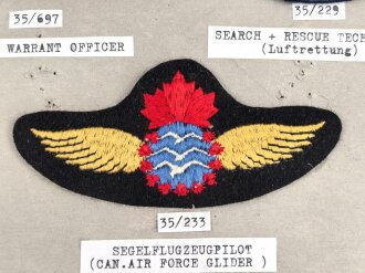 Canada Luftwaffe, Sammlung Abzeichen/ Ärmelabzeichen, auf Karton getackert