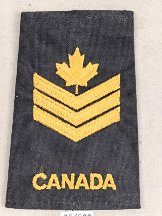 Canada Marine, Sammlung Rangabzeichen und Mützenband, auf Karton getackert