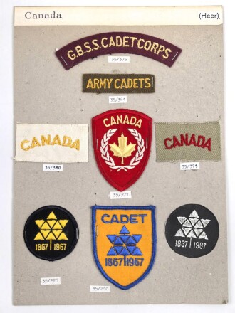 Canada Heer, Sammlung Abzeichen/ Ärmelabzeichen, auf Karton getackert
