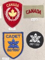Canada Heer, Sammlung Abzeichen/ Ärmelabzeichen, auf Karton getackert