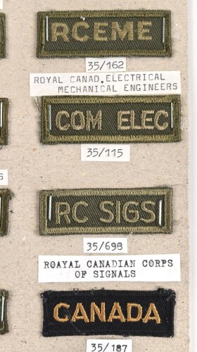 Canada Heer, Sammlung Abzeichen/ Ärmelabzeichen, auf Karton getackert