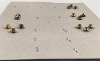 Canada, Sammlung Abzeichen, auf Karton getackert