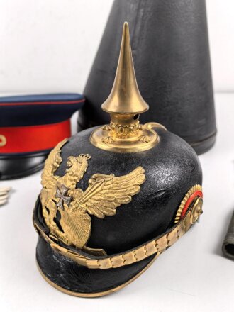 Baden, Pickelhaube für einen Offizier. Im Koffer,...