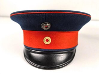Baden, Pickelhaube für einen Offizier. Im Koffer, mit feldgrauem Überzug und Schirmmütze