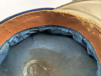 Baden, Pickelhaube für einen Offizier. Im Koffer, mit feldgrauem Überzug und Schirmmütze