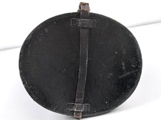 Baden, Pickelhaube für einen Offizier. Im Koffer, mit feldgrauem Überzug und Schirmmütze