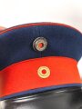 Baden, Pickelhaube für einen Offizier. Im Koffer, mit feldgrauem Überzug und Schirmmütze