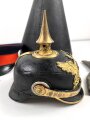 Baden, Pickelhaube für einen Offizier. Im Koffer, mit feldgrauem Überzug und Schirmmütze