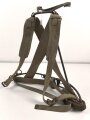 Tragegestell für das Rohr des 8cm Granatwerfer 34 der Wehrmacht.Originallack