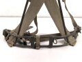 Tragegestell für das Rohr des 8cm Granatwerfer 34 der Wehrmacht.Originallack