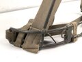 Tragegestell für das Rohr des 8cm Granatwerfer 34 der Wehrmacht.Originallack