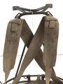 Tragegestell für das Rohr des 8cm Granatwerfer 34 der Wehrmacht.Originallack