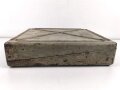 Kreisrechenschieber KRS40 für die Flakartillerie der Luftwaffe. Sehr guter Zustand, im zugehörigen Transportkasten, dieser Original lackiert