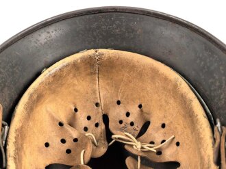 Heer, Stahlhelm Modell 1935 Rauhtarn, unberührtes Stück Q64