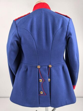 Bayern, Waffenrock für einen Angehörigen im Infanterie Regiment 3 Augsburg. Eigentumstück, die Effekten original vernäht, guter Gesamtzustand