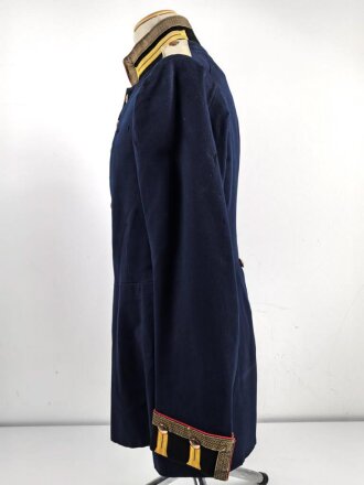 Preussen, Waffenrock für einen Angehörigen im 1. Garde Fußartillerie Regiment Spandau. Die Effekten Original vernäht. diverse Mottenschäden