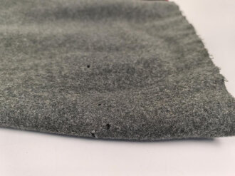 1. Weltkrieg, Waffenrock zur feldgrauen Friedensuniform M1915 für einen Angehörigen der Infanterie. Kammerstück, Mottenschaden