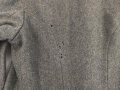 1. Weltkrieg, Waffenrock zur feldgrauen Friedensuniform M1915 für einen Angehörigen der Infanterie. Kammerstück, Mottenschaden