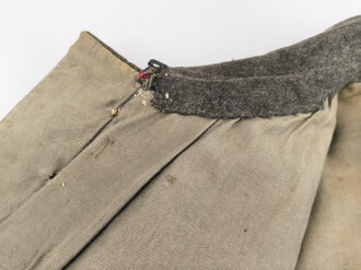 1. Weltkrieg, feldgraue Feldbluse für Mannschaften und Unteroffiziere der Sanitätstruppe. Kammerstück des Artillerie Regiment 54. getragenes Stück in gutem Gesamtzustand
