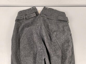 1. Weltkrieg , Reithose für Mannschaften der berittenen Truppen M 1908. Kammerstück von 1916 ohne Lederbesatz in gutem Zustand, die Strippe an den Beinenden abgeschnitten