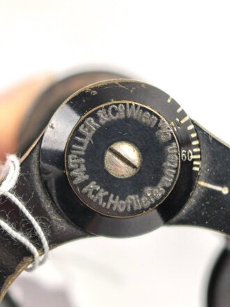 k.u.k. Österreich Ungarn, Feldstecher 4 Fach von Carl Zeiss Jena, Vertrieb " M.Tiller Wien k.u.k. Hoflieferant" gute Durchsicht, eine Augenmuschel geklebt