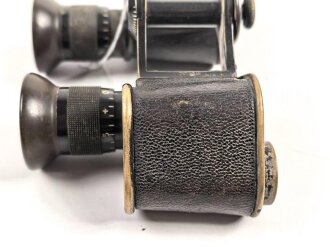 k.u.k. Österreich Ungarn, Feldstecher 4 Fach von Carl Zeiss Jena, Vertrieb " M.Tiller Wien k.u.k. Hoflieferant" gute Durchsicht, eine Augenmuschel geklebt