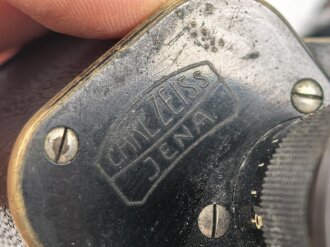 k.u.k. Österreich Ungarn, Feldstecher 4 Fach von Carl Zeiss Jena, Vertrieb " M.Tiller Wien k.u.k. Hoflieferant" gute Durchsicht, eine Augenmuschel geklebt