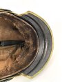 Preussen, Helm Modell 1867  für einen Reserveoffizier eines Linien Kürassier Regimentes. Getragenes Stück in gutem Gesamtzustand, sehr dekoratives Stück
