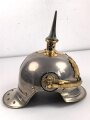 Preussen, Helm Modell 1867  für einen Reserveoffizier eines Linien Kürassier Regimentes. Getragenes Stück in gutem Gesamtzustand, sehr dekoratives Stück