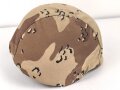 U.S. Army PASGT Helmet M-1, dated 1983, size medium. very good condition , with 6col desert cover. NO export, shipping only within Germany
