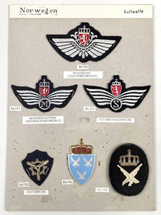 Norwegen, Sammlung Rangabzeichen der Luftwaffe, auf Karton getackert