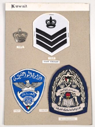 Kuwait, Sammlung Ärmelabzeichen, auf Karton getackert