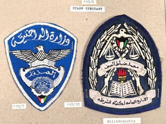 Kuwait, Sammlung Ärmelabzeichen, auf Karton getackert