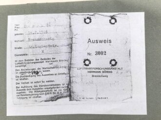 Luftfahrtforschungsanstalt Hermann Göring Braunschweig, 24 Fotos, davon etliche mehrfach, sowie Fotokopien von Papieren