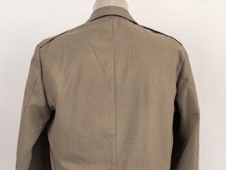 Belgien, Uniformjacke und Hose khaki, die Kragenspiegel original vernäht, Guter Zustand, die Jacke datiert 1977
