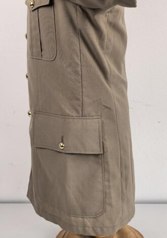Belgien, Uniformjacke und Hose khaki, die Kragenspiegel original vernäht, Guter Zustand, die Jacke datiert 1977