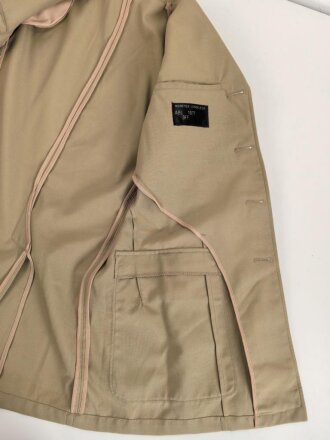 Belgien, Uniformjacke und Hose khaki, die Kragenspiegel original vernäht, Guter Zustand, die Jacke datiert 1977