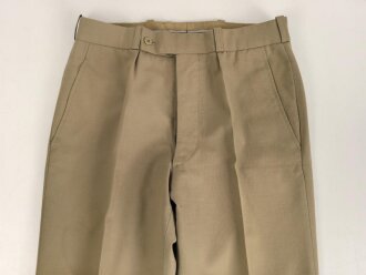 Belgien, Uniformjacke und Hose khaki, die Kragenspiegel original vernäht, Guter Zustand, die Jacke datiert 1977