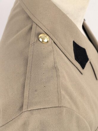 Belgien, Uniformjacke und Hose khaki, die Kragenspiegel original vernäht, Guter Zustand, die Jacke datiert 1977
